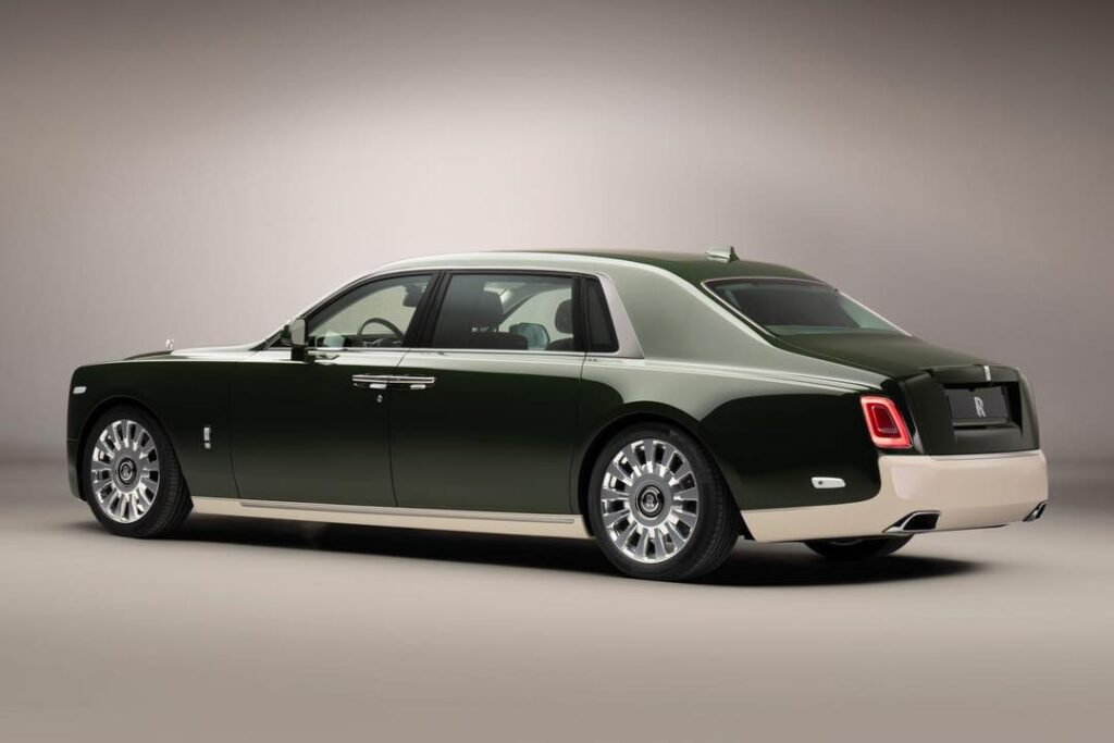 Rolls Royce Phantom Oribe back
